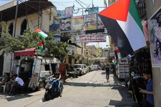“الأونروا” ولجنة الحوار اللبناني الفلسطيني تبحثان مع الجيش اللبناني مشاريع تحسين المخيمات